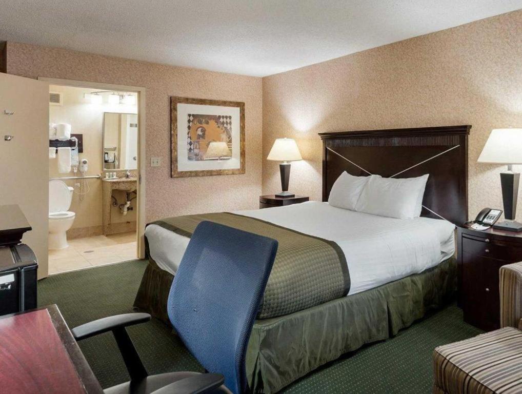 Windsor Mill Quality Inn מראה חיצוני תמונה